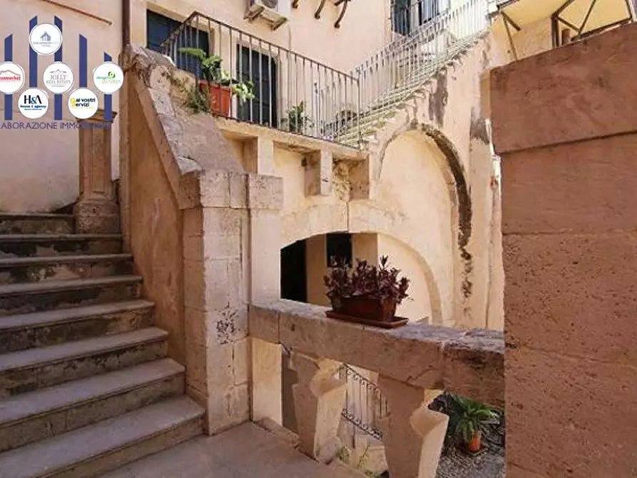 Immagine 2 di Bilocale in affitto  in ORTIGIA a Siracusa