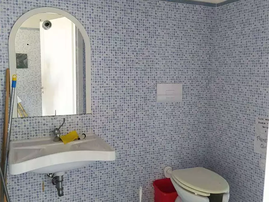 Immagine 4 di Negozio in affitto  in ORTIGIA a Siracusa