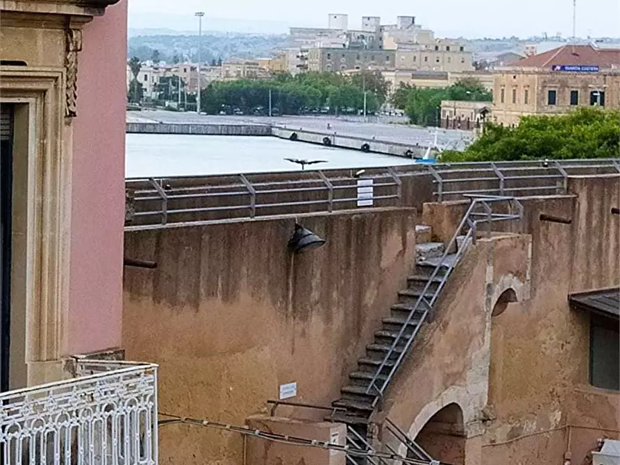 Immagine 1 di Casa indipendente in vendita  in ORTIGIA a Siracusa