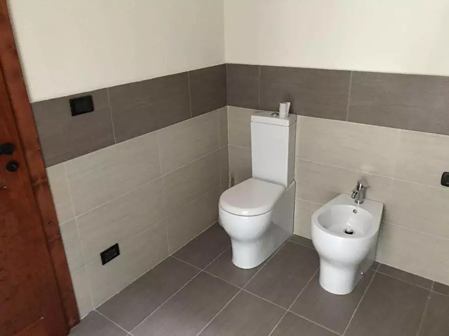 Immagine 10 di Trilocale in affitto  in CORSO UMBERTO a Siracusa