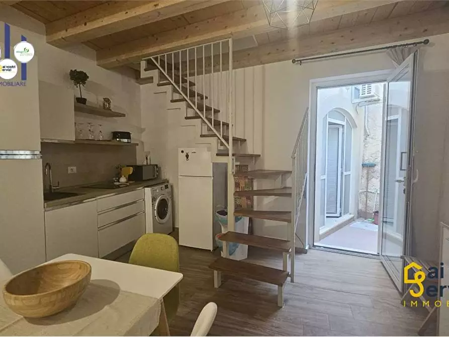 Immagine 9 di Bilocale in affitto  in ORTIGIA a Siracusa