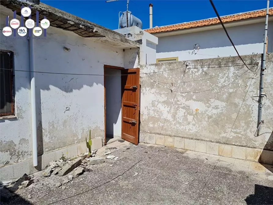 Immagine 12 di Bilocale in vendita  in BELVEDERE a Siracusa