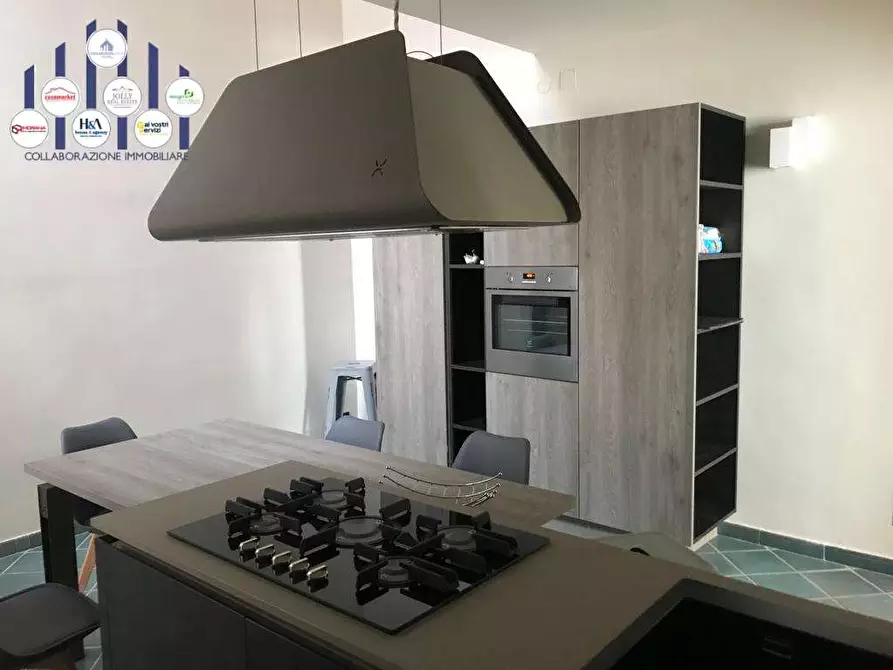 Immagine 1 di Quadrilocale in vendita  in CORSO UMBERTO a Siracusa