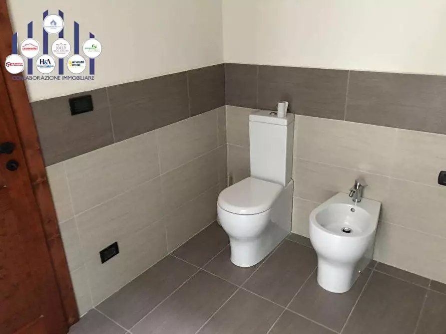 Immagine 10 di Quadrilocale in vendita  in CORSO UMBERTO a Siracusa