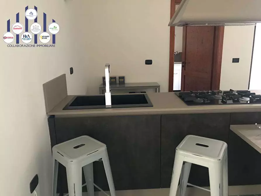 Immagine 13 di Quadrilocale in vendita  in CORSO UMBERTO a Siracusa