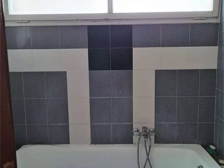 Immagine 14 di Quadrilocale in vendita  in VIA ARCHIA a Siracusa