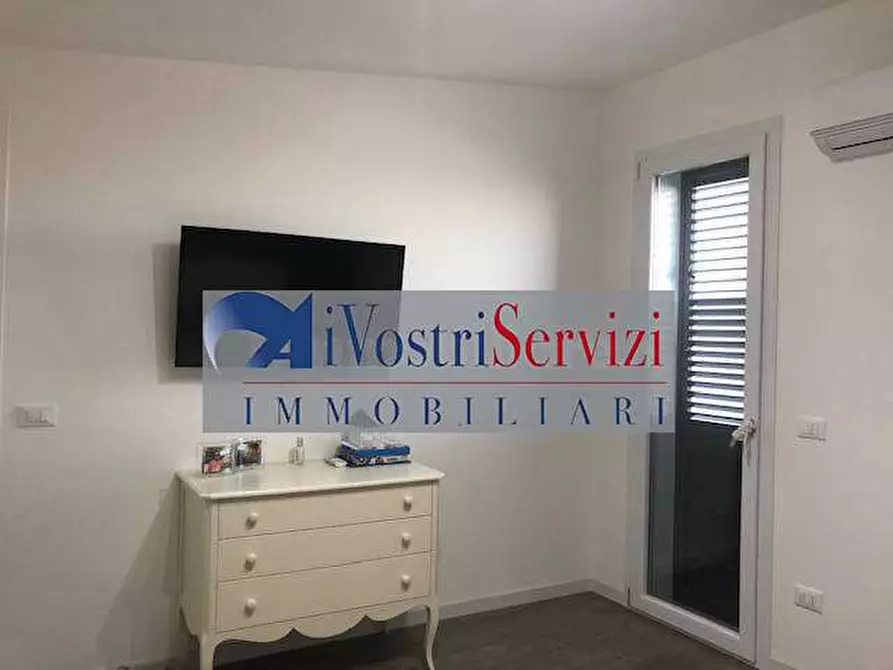 Immagine 8 di Trilocale in vendita  a Melilli