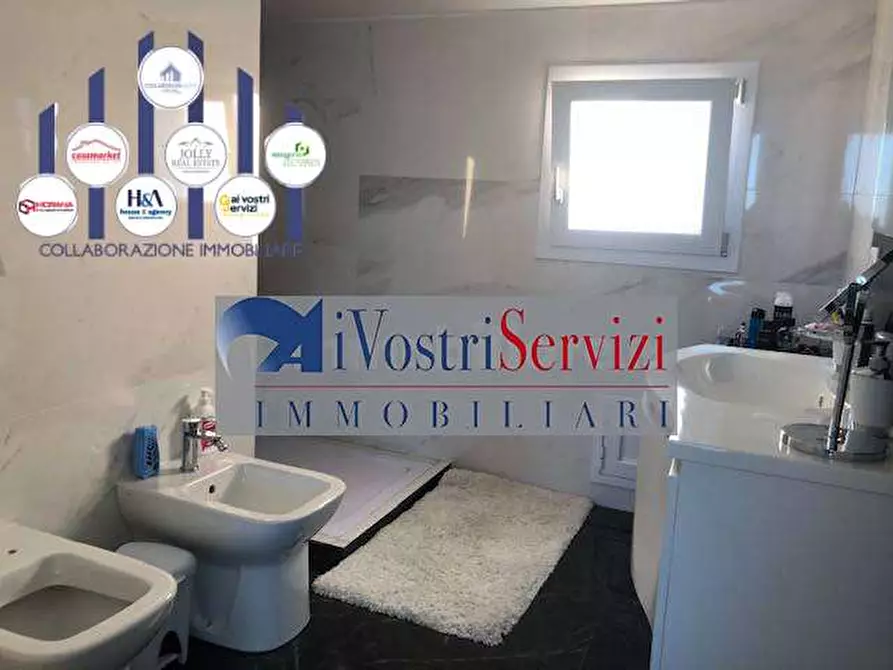 Immagine 14 di Trilocale in vendita  a Melilli