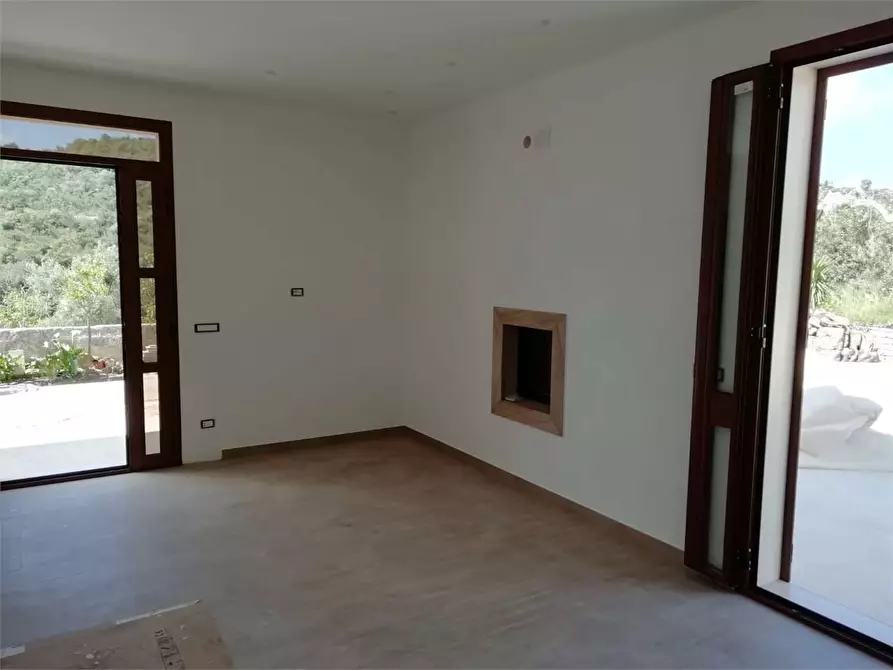 Immagine 2 di Villa in vendita  in C/DA BOSCO DI SOPRA a Canicattini Bagni
