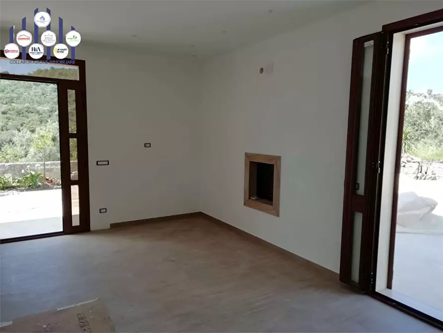 Immagine 2 di Villa in vendita  in C/DA BOSCO DI SOPRA a Canicattini Bagni