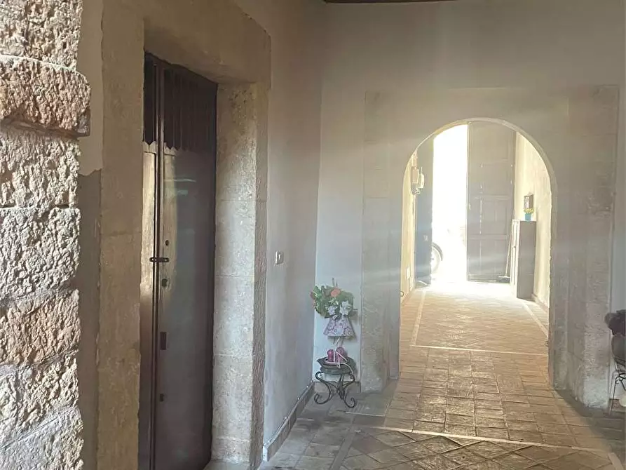 Immagine 9 di Bilocale in vendita  in Ortigia a Siracusa