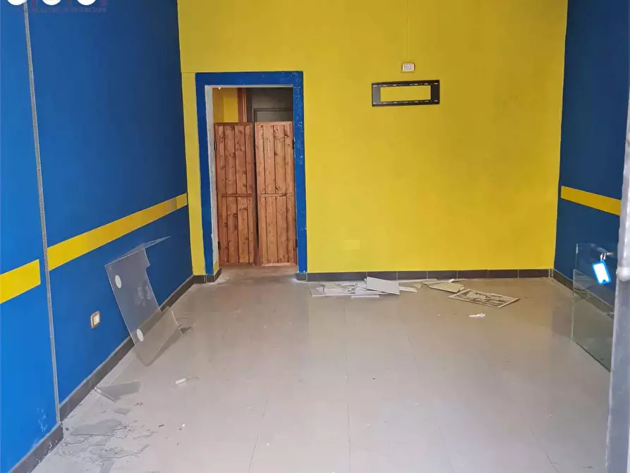 Immagine 2 di Negozio in vendita  in PRESSI CADORNA a Siracusa