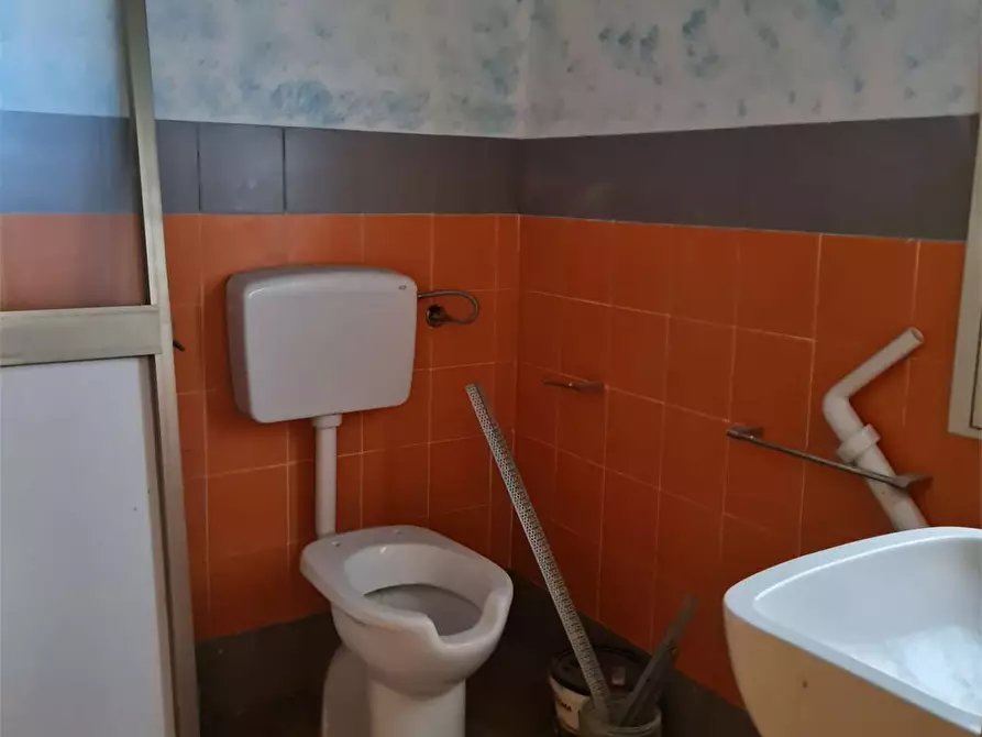 Immagine 7 di Negozio in vendita  in PRESSI CADORNA a Siracusa