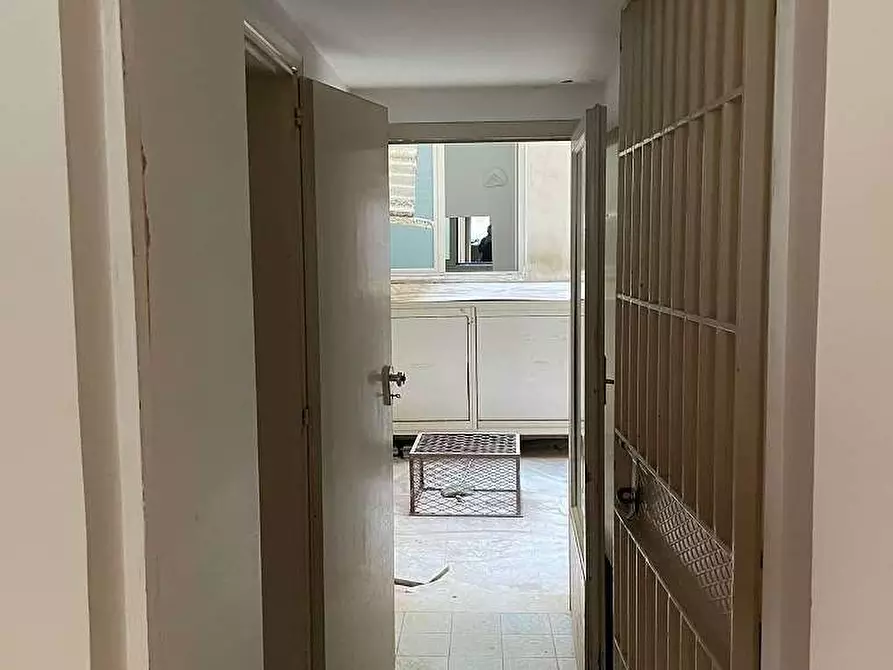 Immagine 2 di Negozio in affitto  in Corso Gelone a Siracusa