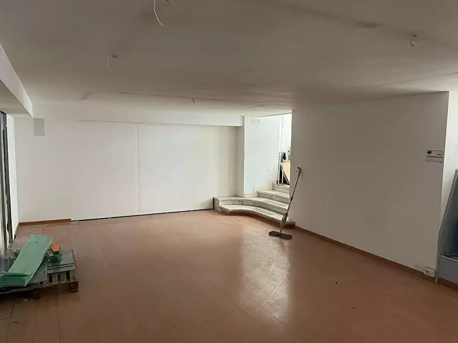 Immagine 3 di Negozio in affitto  in Corso Gelone a Siracusa
