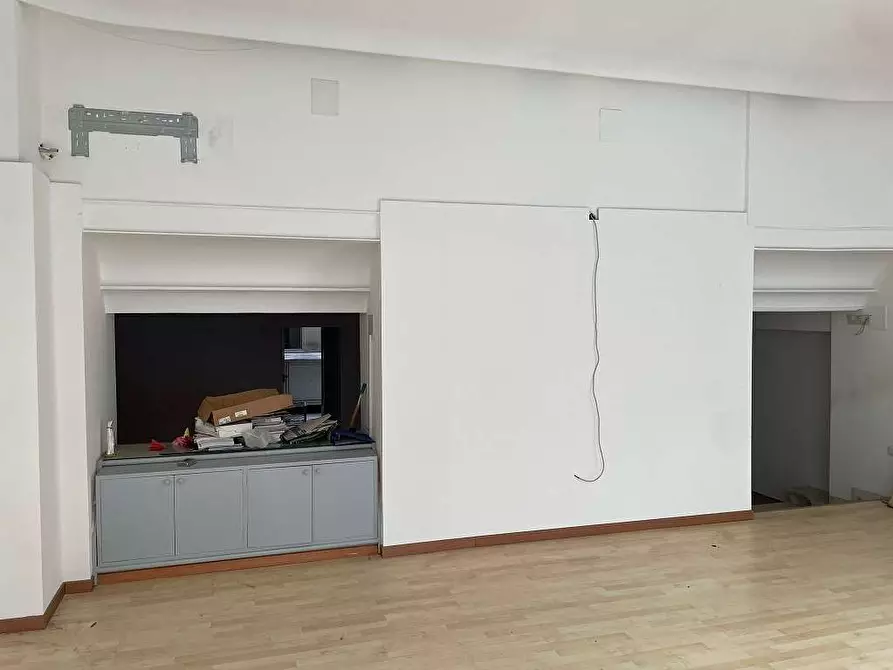 Immagine 5 di Negozio in affitto  in Corso Gelone a Siracusa