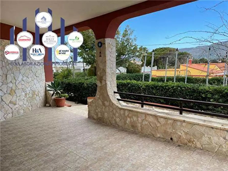 Immagine 12 di Villa in vendita  in Avola a Siracusa