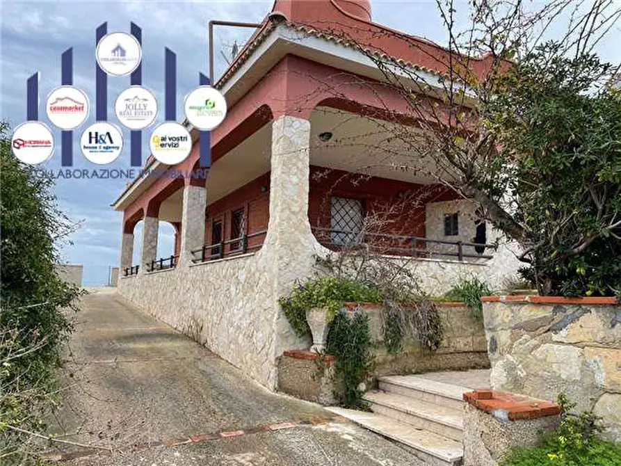 Immagine 14 di Villa in vendita  in Avola a Siracusa