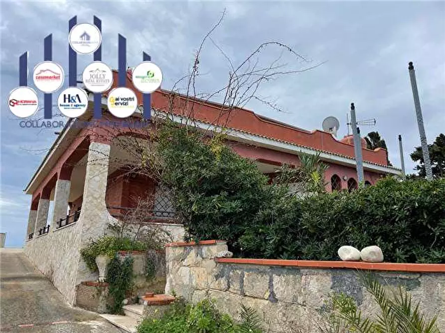 Immagine 16 di Villa in vendita  in Avola a Siracusa