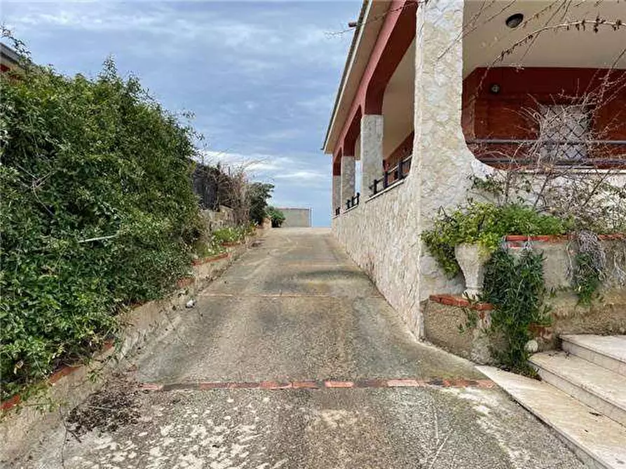 Immagine 17 di Villa in vendita  in Avola a Siracusa