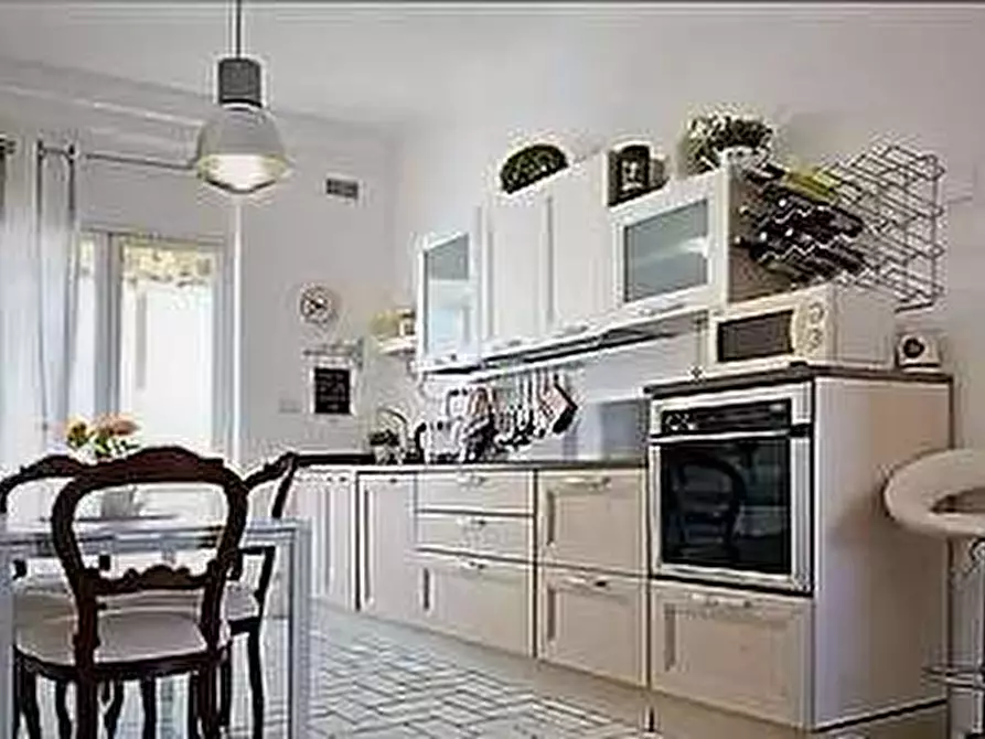 Immagine 2 di Trilocale in affitto  in v.le Tica a Siracusa