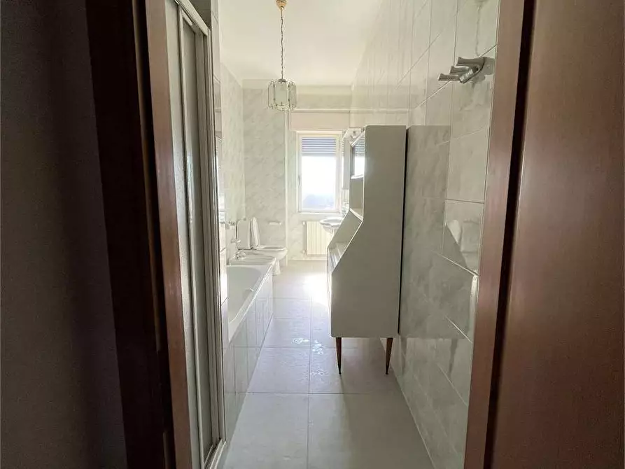 Immagine 8 di Quadrilocale in affitto  in P.ZZA  ADDA a Siracusa