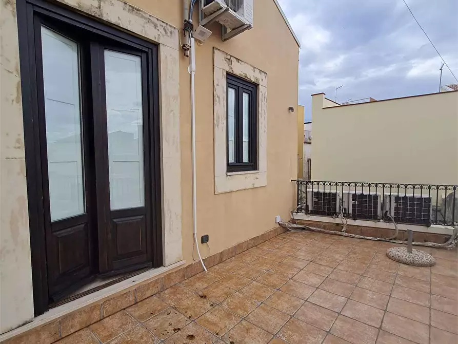 Immagine 9 di Bilocale in vendita  in vicolo bagnara a Siracusa
