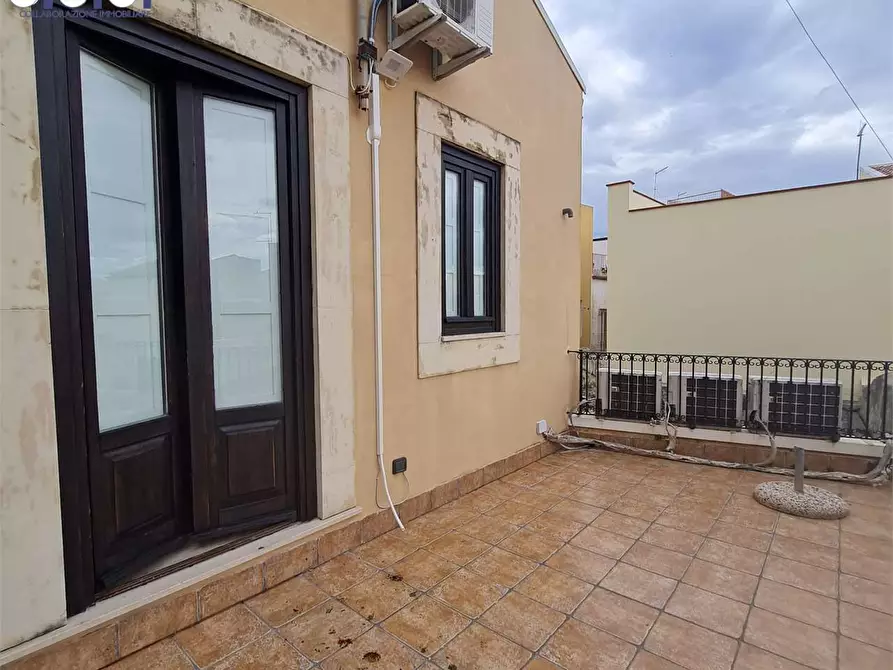 Immagine 9 di Bilocale in vendita  in vicolo bagnara a Siracusa