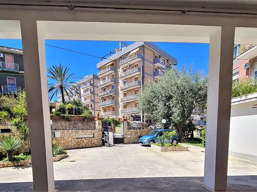 Immagine 1 di Quadrilocale in vendita  in VIALE ACRADINA a Siracusa