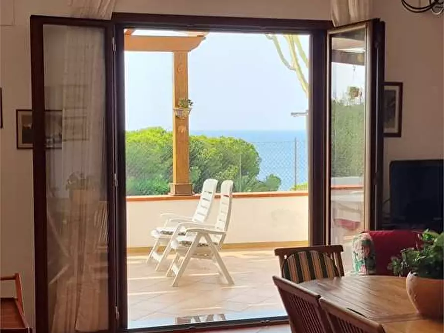 Immagine 15 di Villa in vendita  in STRADA MURRO DI PORCO a Siracusa