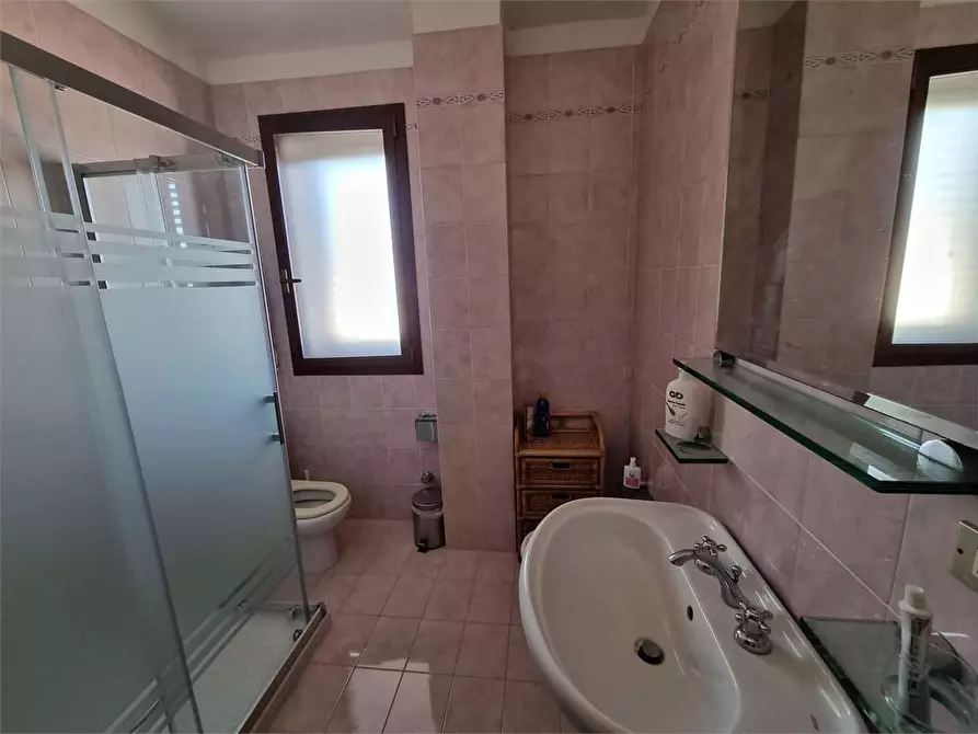 Immagine 19 di Villa in vendita  in STRADA MURRO DI PORCO a Siracusa