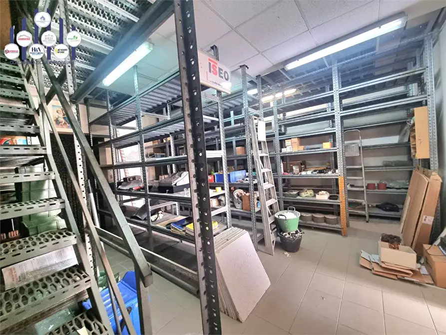 Immagine 2 di Negozio in vendita  in corso gelone a Siracusa