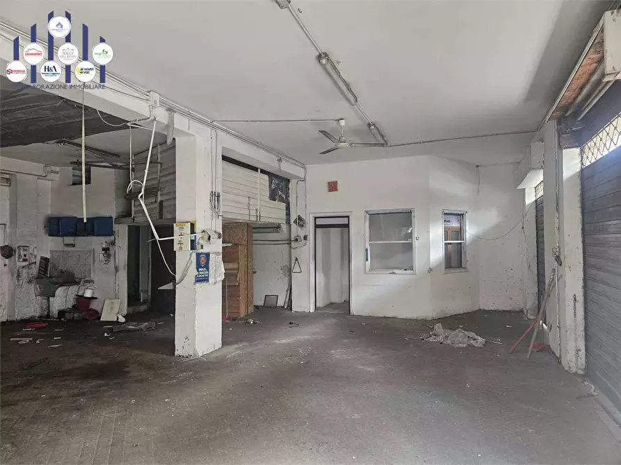 Immagine 7 di Negozio in vendita  in BORGATA a Siracusa