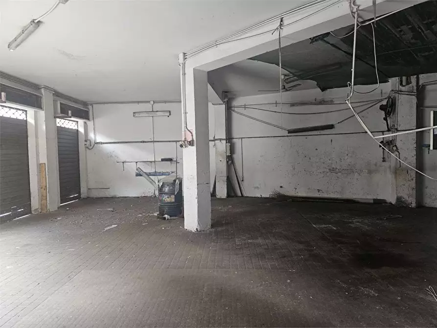 Immagine 9 di Negozio in vendita  in BORGATA a Siracusa