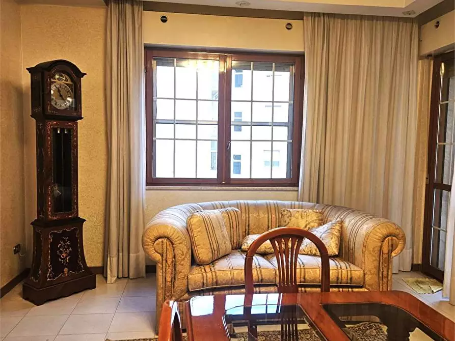 Immagine 2 di Trilocale in vendita  in VIA OLIVERI a Siracusa