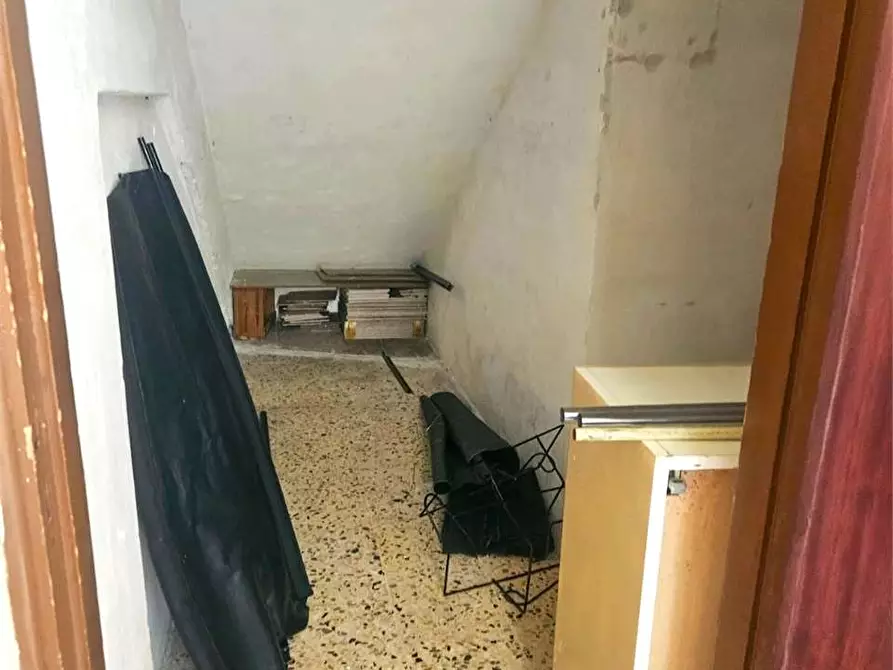 Immagine 3 di Negozio in affitto  in P.ZZA ADDA a Siracusa