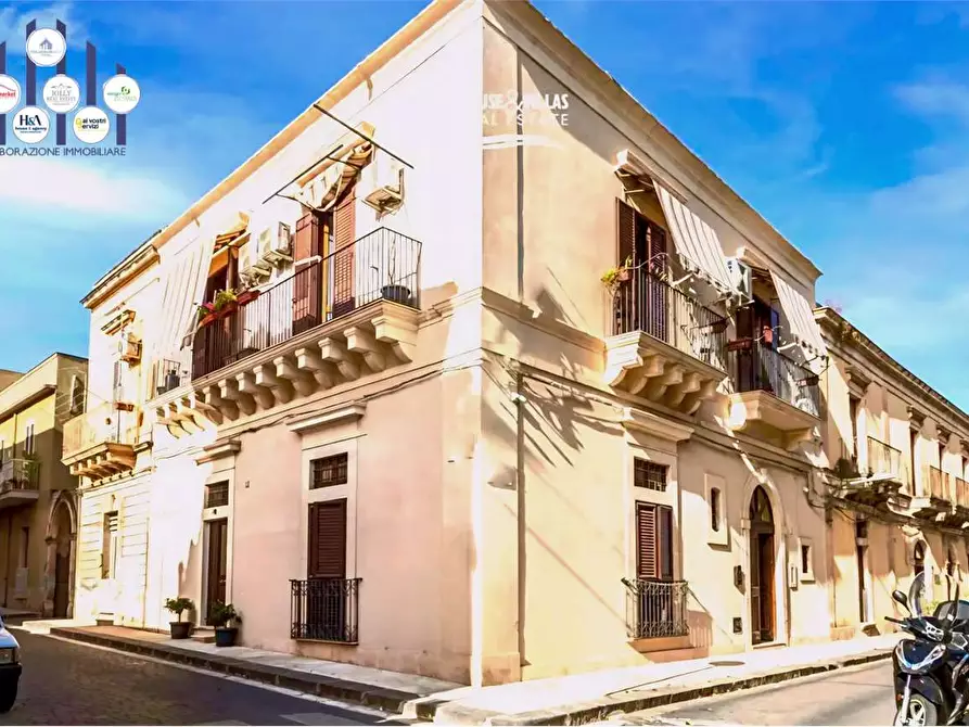 Immagine 1 di Appartamento in vendita  in Via Giuseppe Garibaldi a Noto
