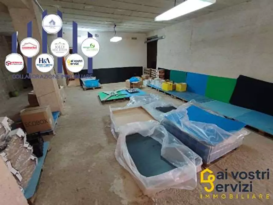 Immagine 3 di Garage in affitto  in Via Augusta a Siracusa