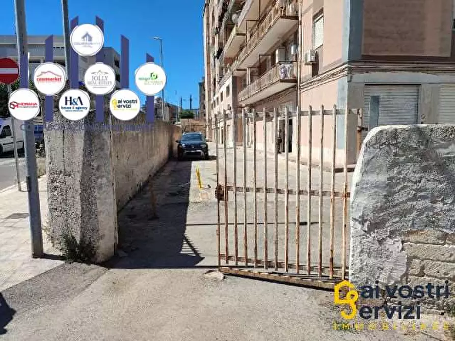 Immagine 10 di Garage in affitto  in Via Augusta a Siracusa