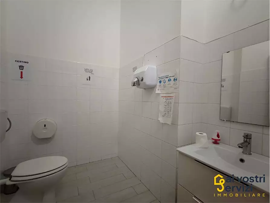 Immagine 17 di Ufficio in affitto  in Via Augusta a Siracusa