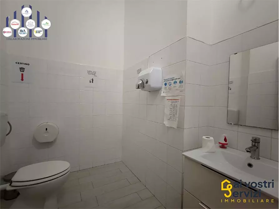 Immagine 17 di Ufficio in affitto  in Via Augusta a Siracusa