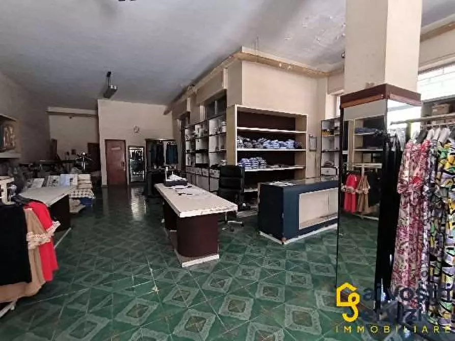 Immagine 1 di Negozio in vendita  in Viale Tica a Siracusa