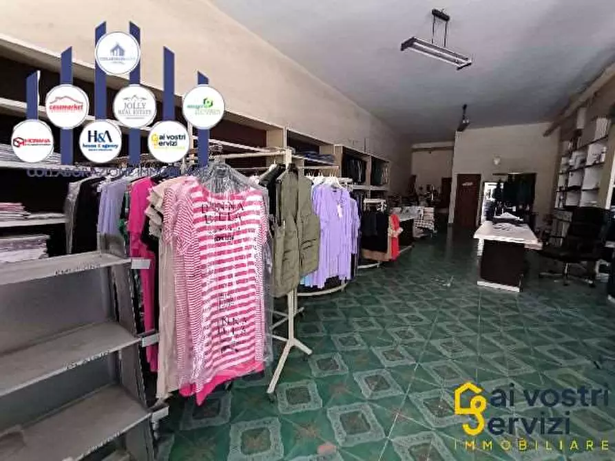 Immagine 3 di Negozio in vendita  in Viale Tica a Siracusa