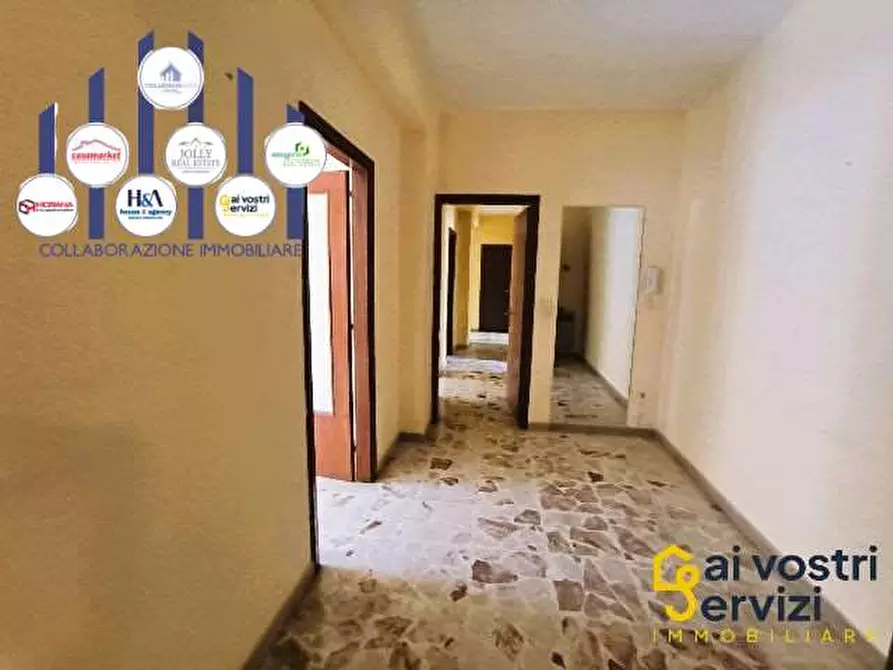 Immagine 1 di Appartamento in vendita  in Via Mascalucia a Siracusa