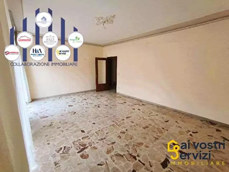 Immagine 2 di Appartamento in vendita  in Via Mascalucia a Siracusa