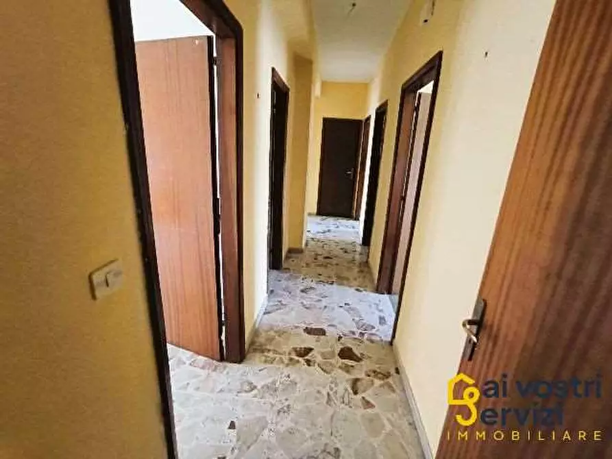 Immagine 4 di Appartamento in vendita  in Via Mascalucia a Siracusa