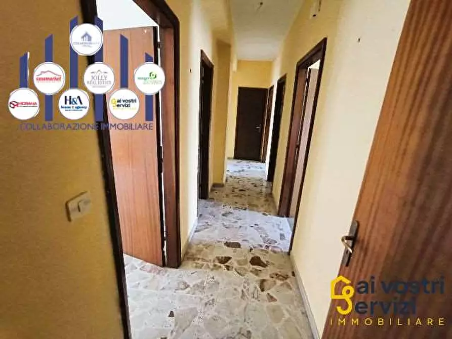 Immagine 4 di Appartamento in vendita  in Via Mascalucia a Siracusa