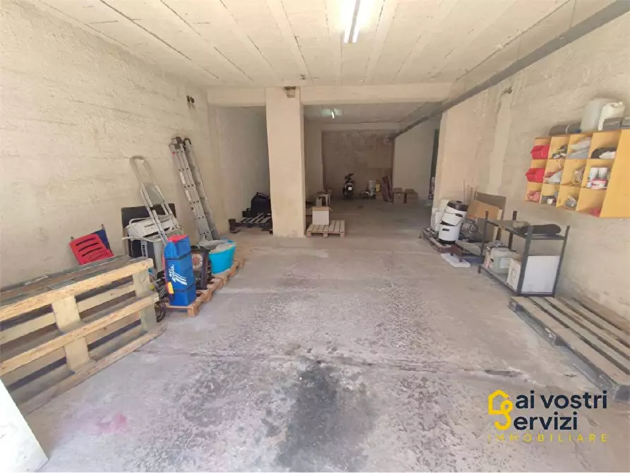 Immagine 1 di Garage in vendita  in Via Augusta a Siracusa