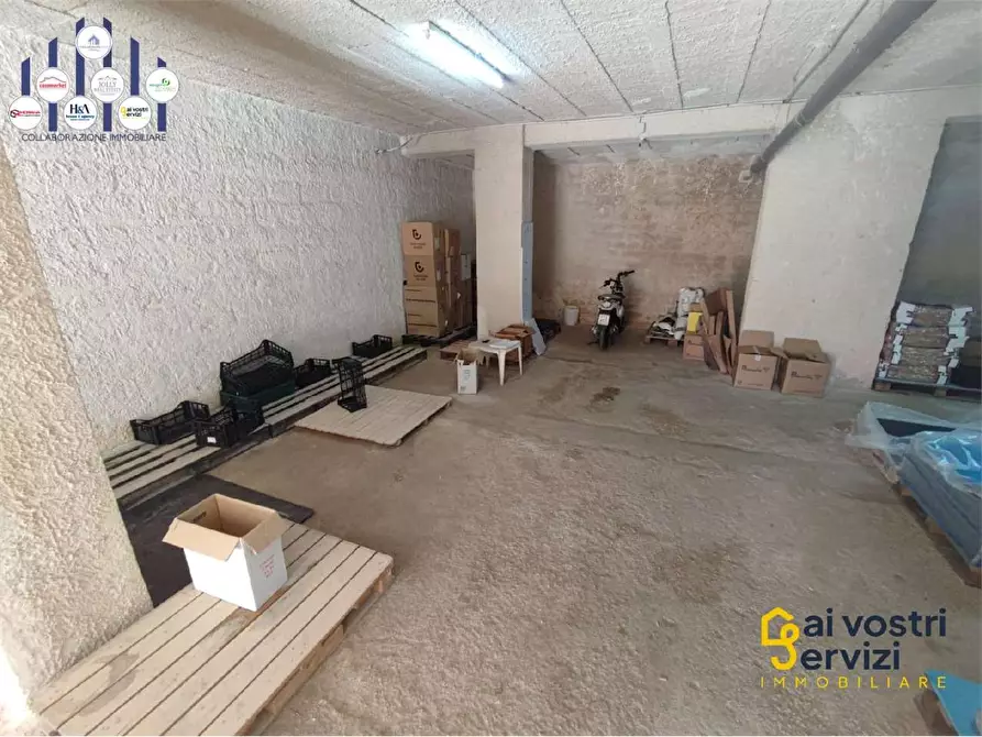 Immagine 2 di Garage in vendita  in Via Augusta a Siracusa