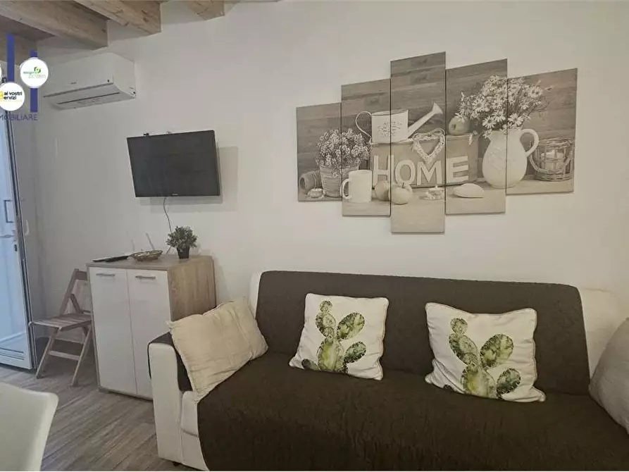 Immagine 6 di Bilocale in vendita  a Siracusa